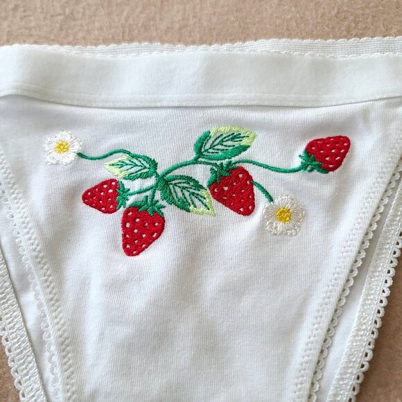 Anthropologie Embroidered Strawberry Thong Panty S White LyreBird CottonCloud - Picture 6 of 8